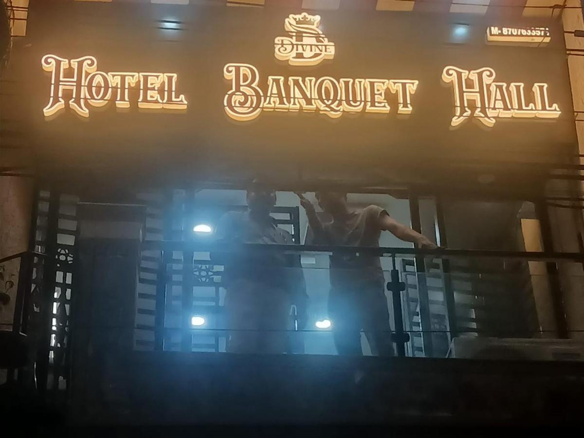 Divine Hotel & Banquet Hall 博帕尔 外观 照片