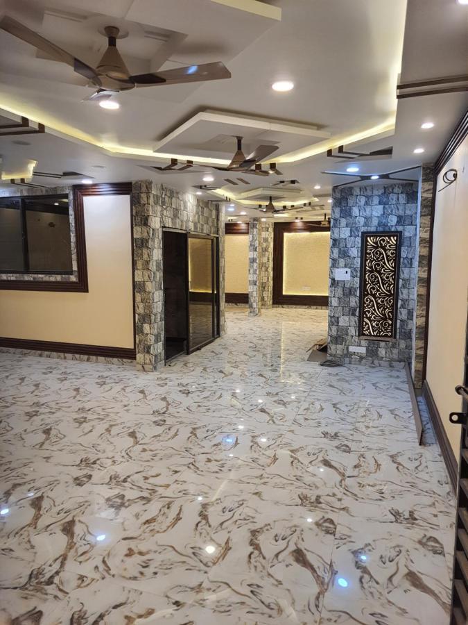 Divine Hotel & Banquet Hall 博帕尔 外观 照片